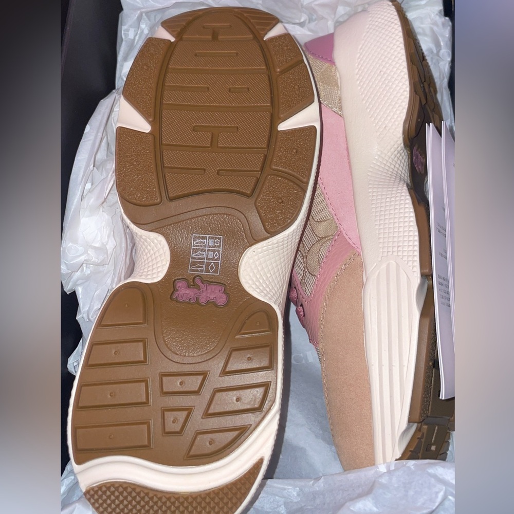 COACH women’s sneaker